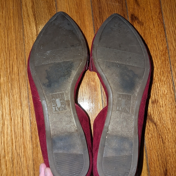 Naturalizer Red Wine Pointed Flats - Picture 2 of 3